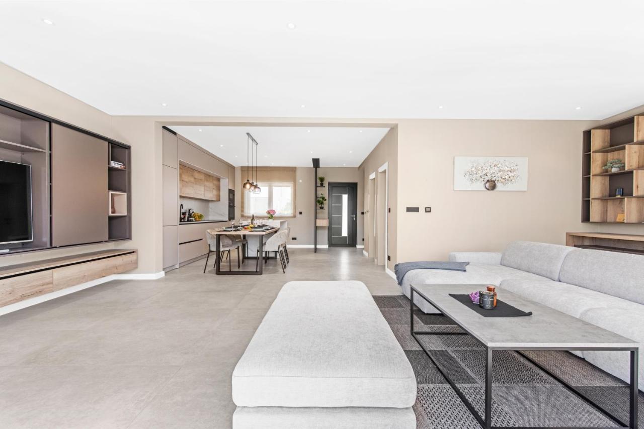 Villa Dafna Пореч Екстериор снимка