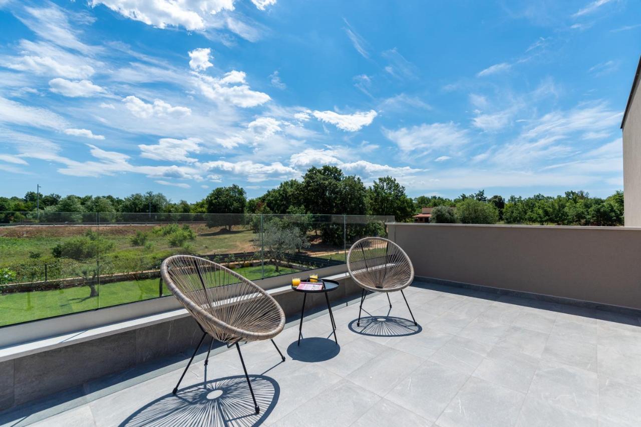 Villa Dafna Пореч Екстериор снимка